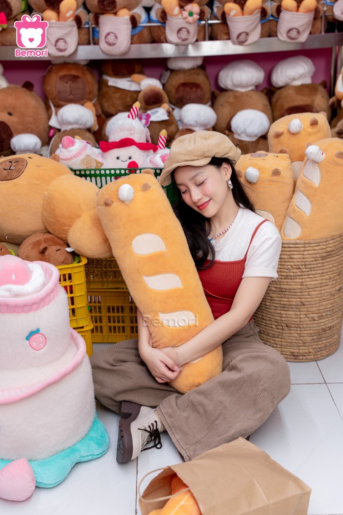 Capybara bánh mì Pháp mang vibe châu Âu tinh tế