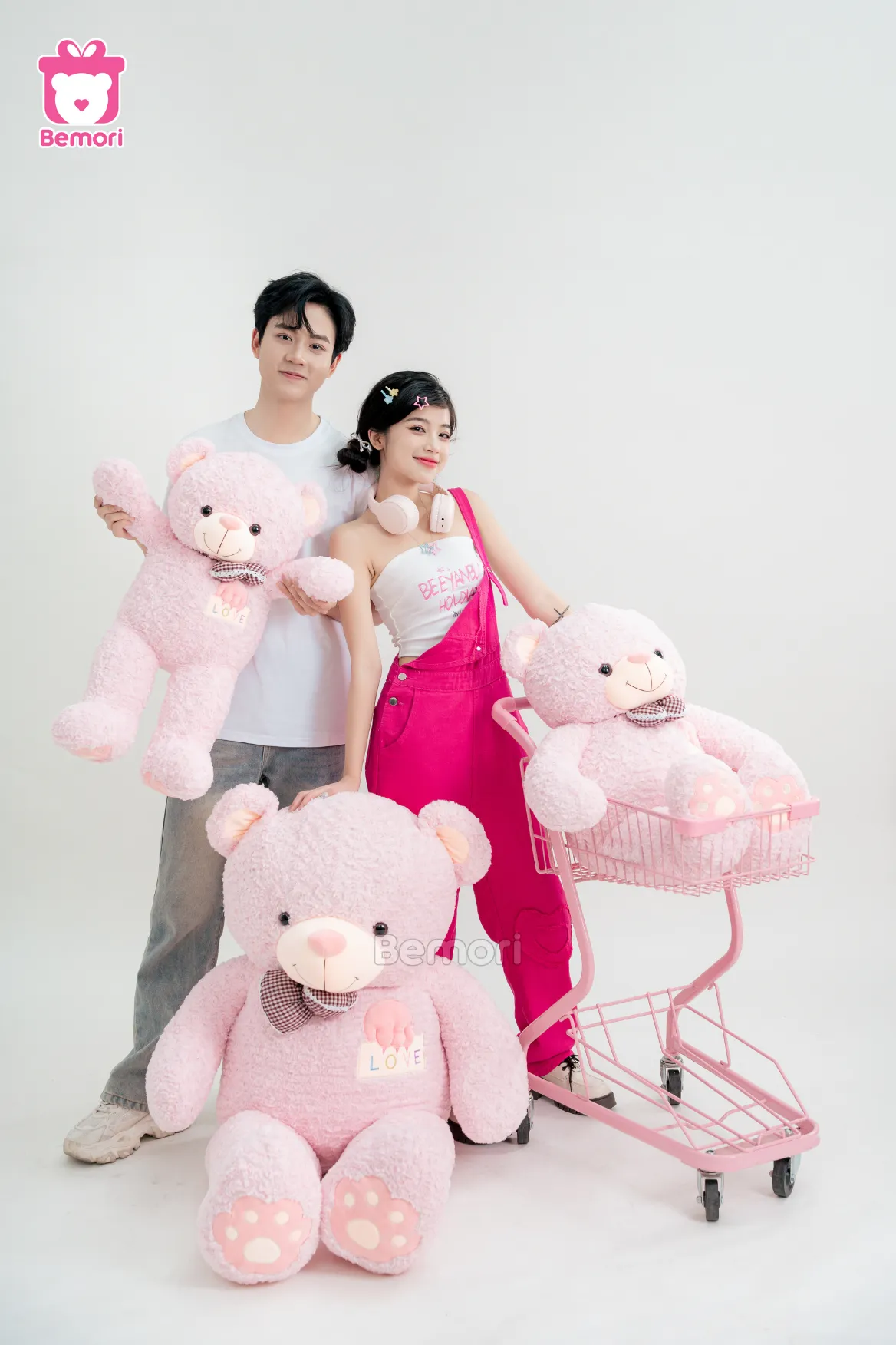 Cầu vồng tình yêu qua đôi mắt gấu Teddy
