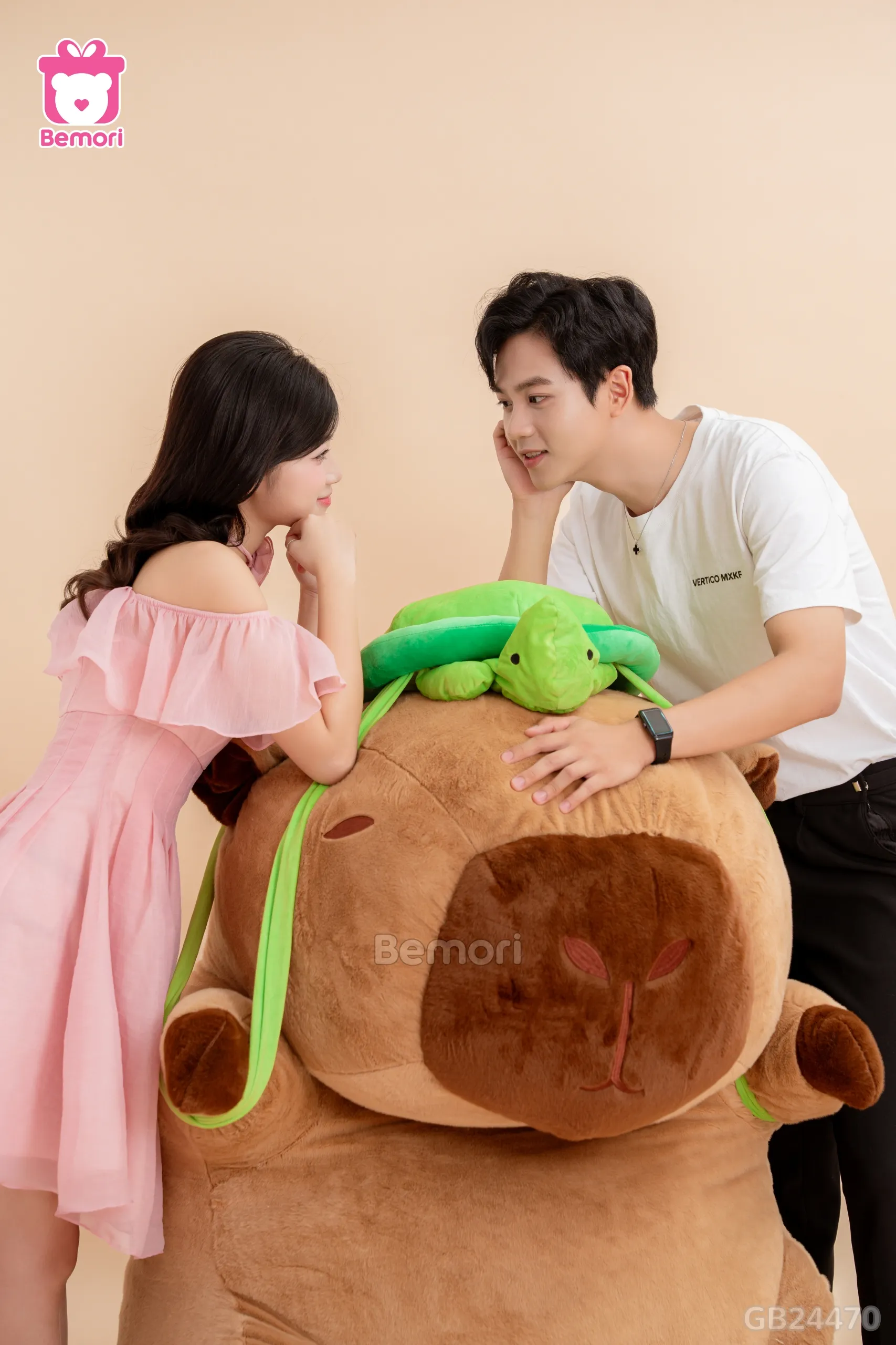 Tình yêu 'siêu to khổng lồ' của chú Capybara