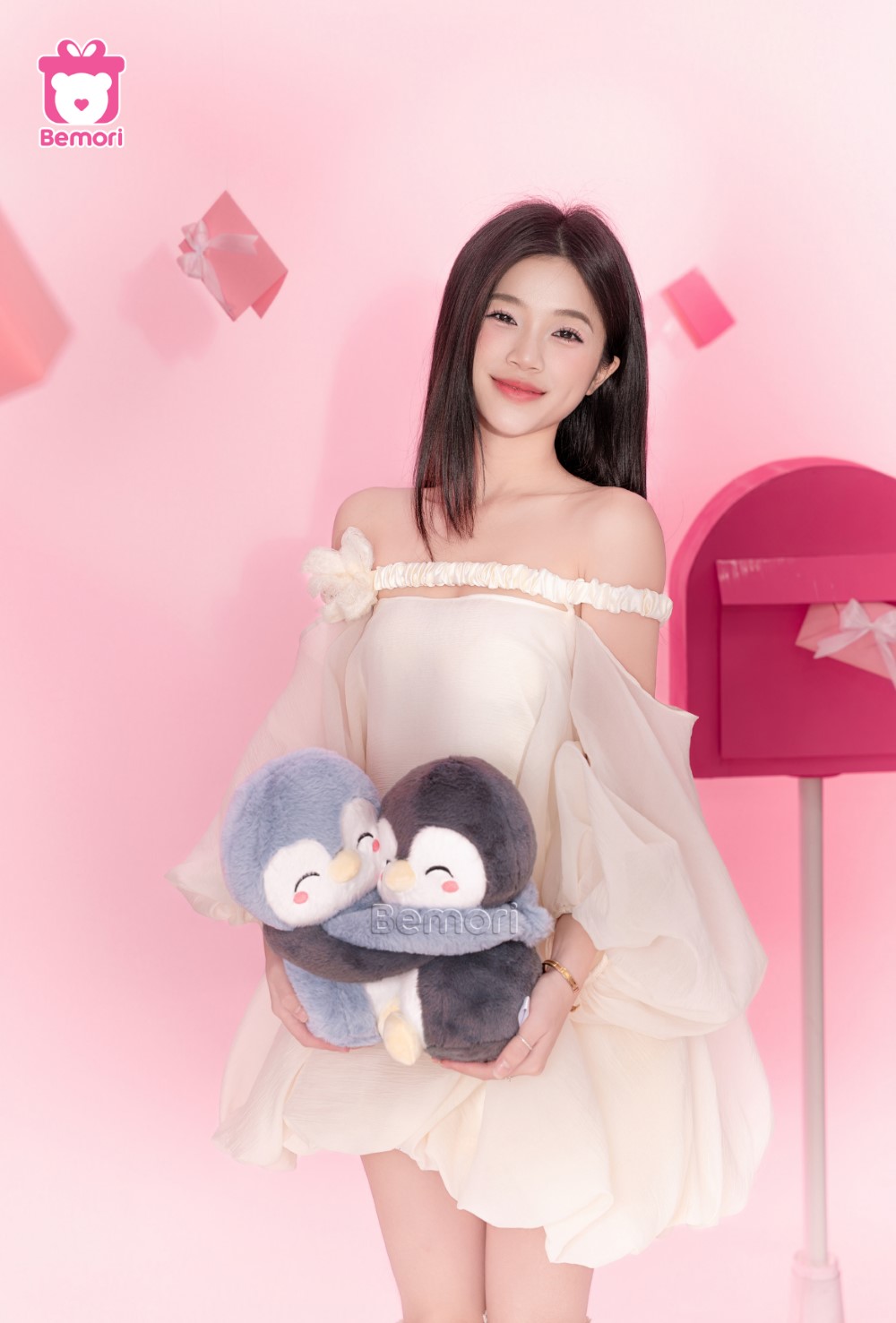 Valentine này, mình có nhau và có gấu bông đôi