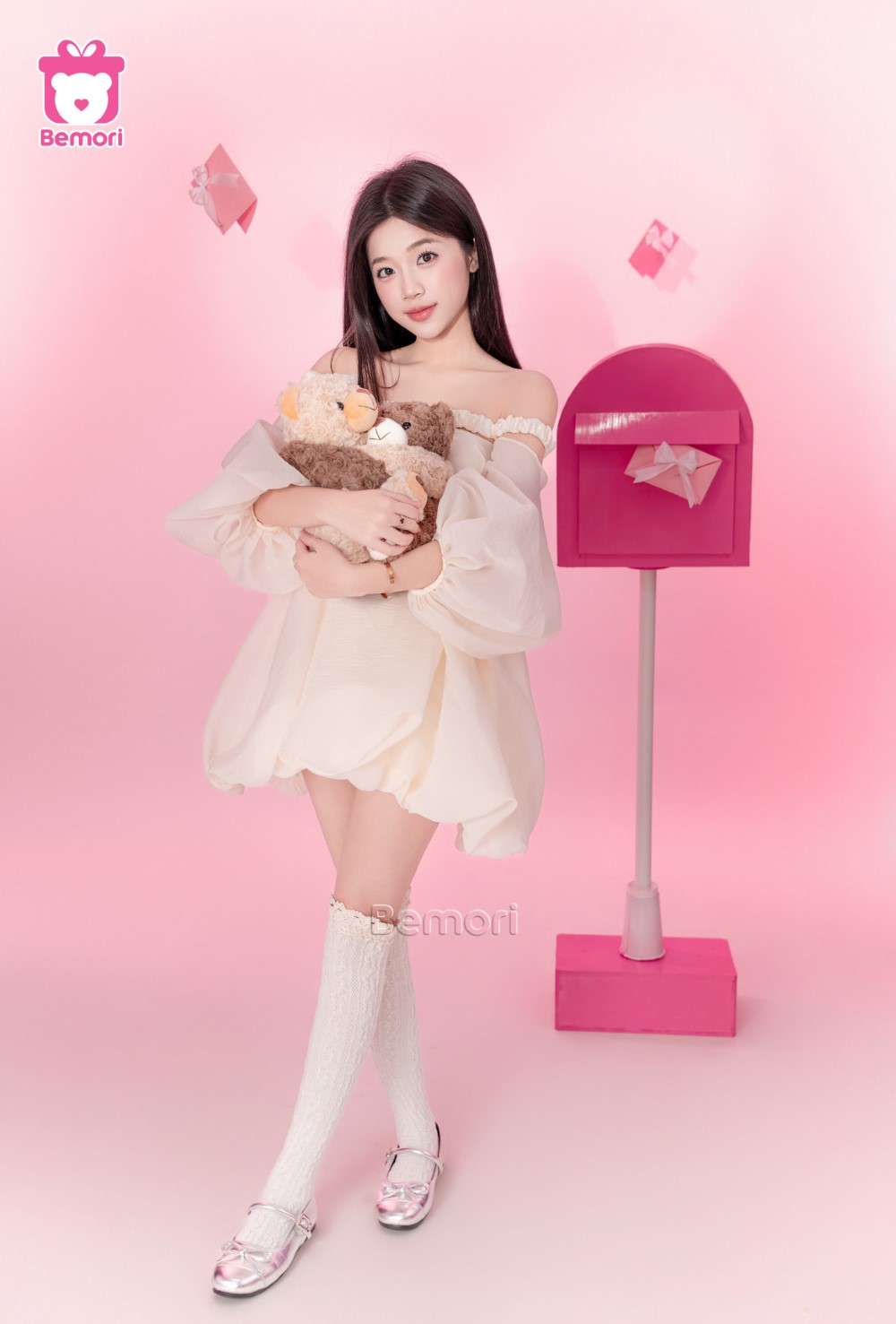 Một cái ôm đôi, một đời thương nhớ