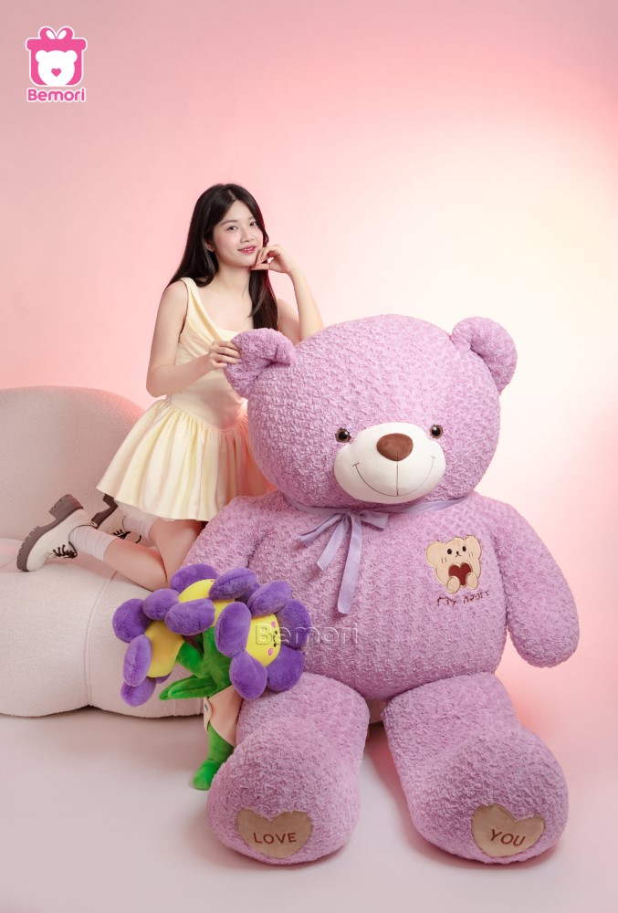 Vì em mà hoa nở, vì em mà thế giới trở nên tươi đẹp hơn