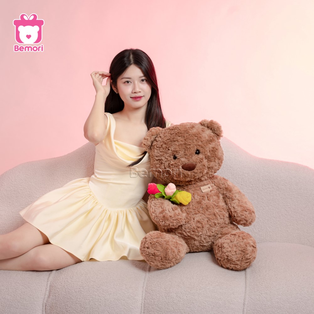 Gấu Bông Teddy Cầm Cành Hoa Hồng