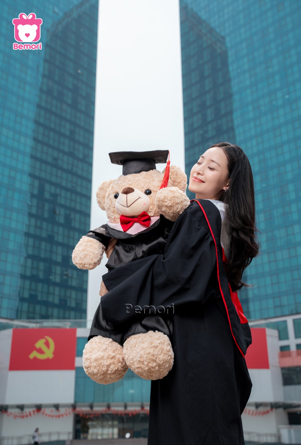 gấu bông tốt nghiệp: quà tặng tốt nghiệp cho nữ