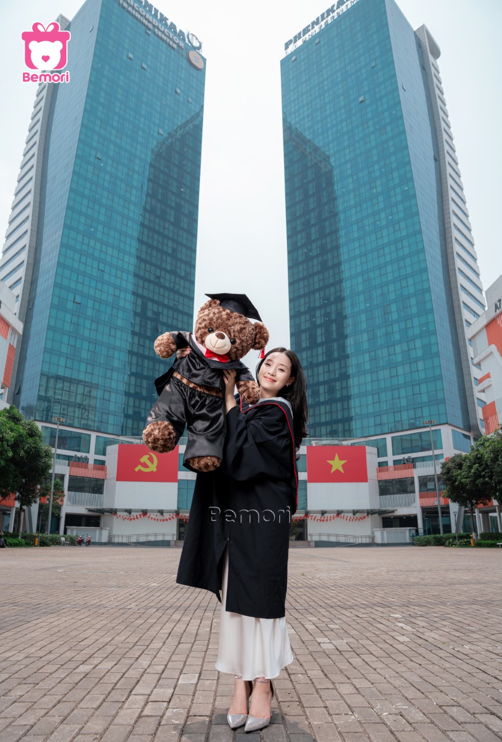 gấu bông tốt nghiệp: quà tặng tốt nghiệp cho nữ
