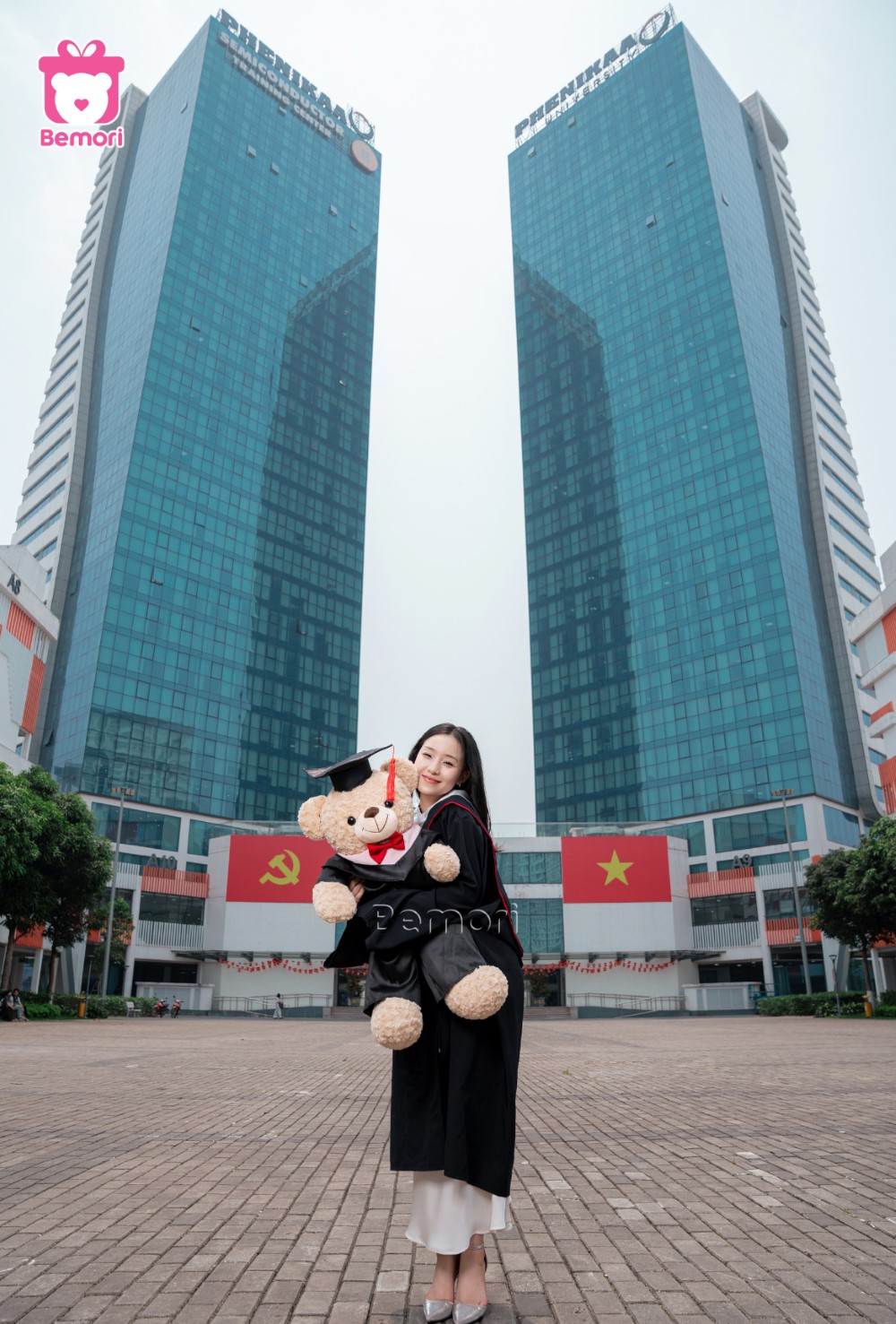 gấu bông tốt nghiệp: quà tặng tốt nghiệp cho nữ
