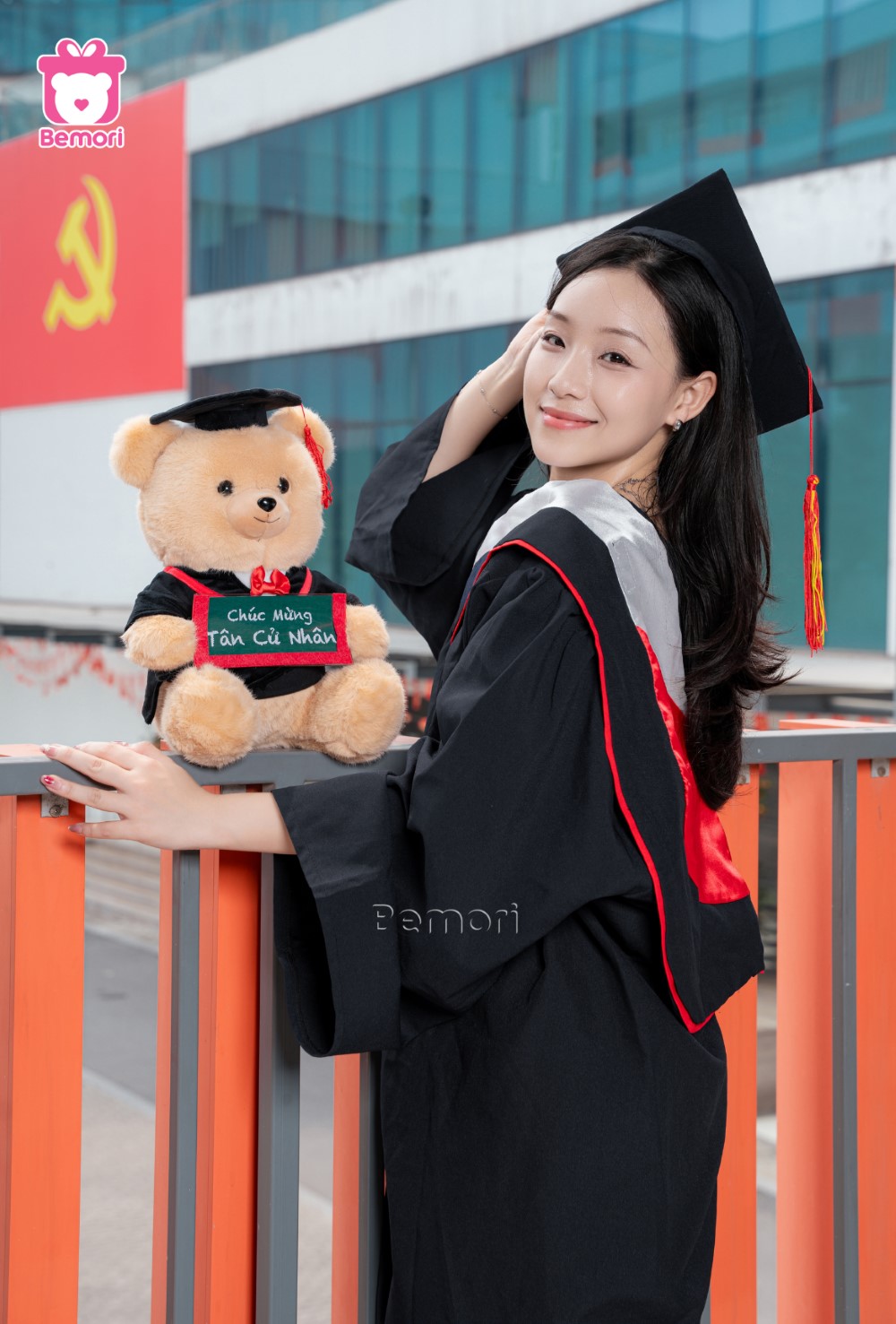 gấu bông tốt nghiệp: quà tặng tốt nghiệp cho nữ