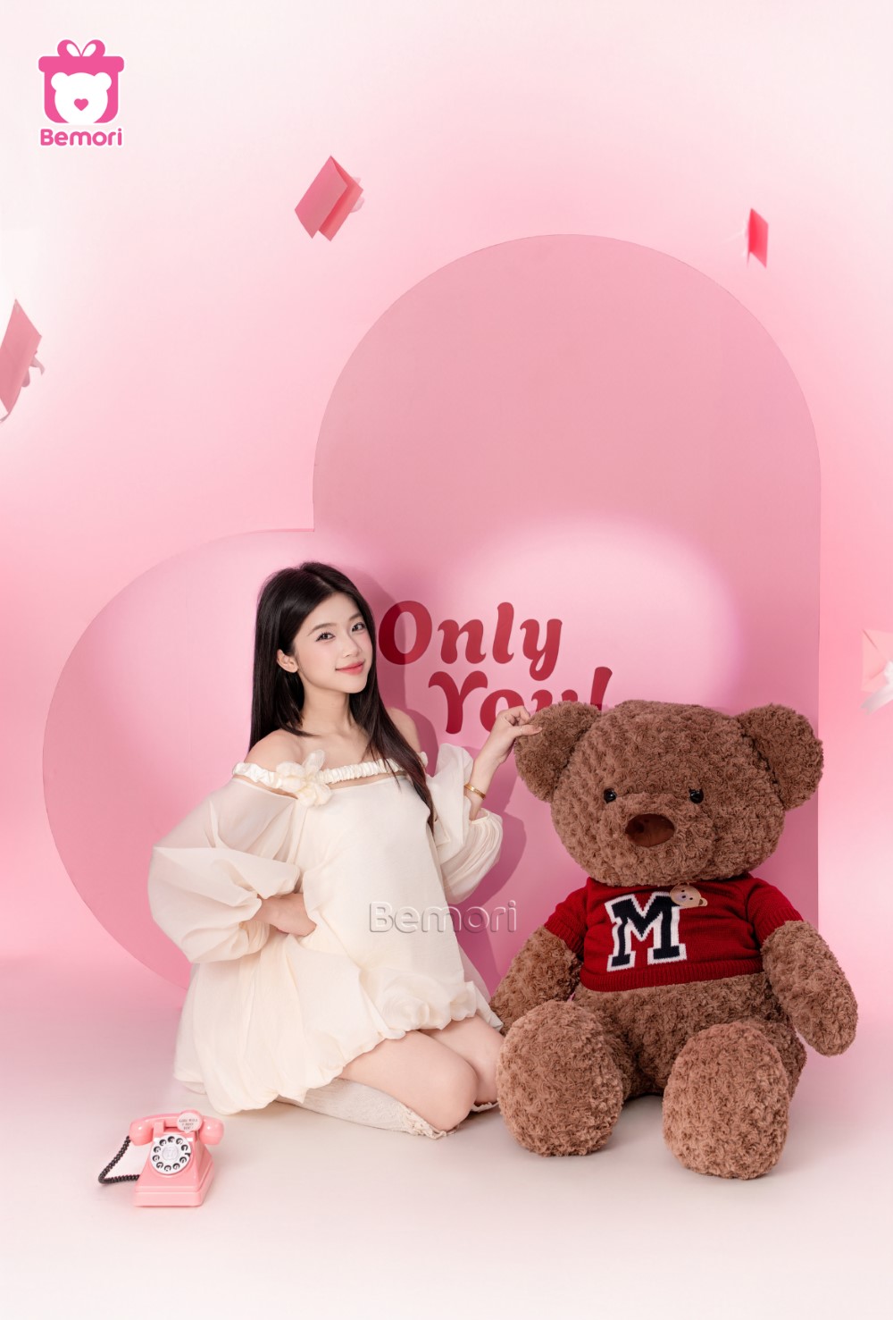 Mỗi khi em giận anh, em bật cười vì chú Teddy "mập ú"