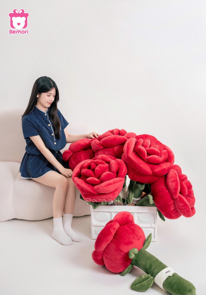 Hoa hồng khổng lồ và câu chuyện tình yêu không lời