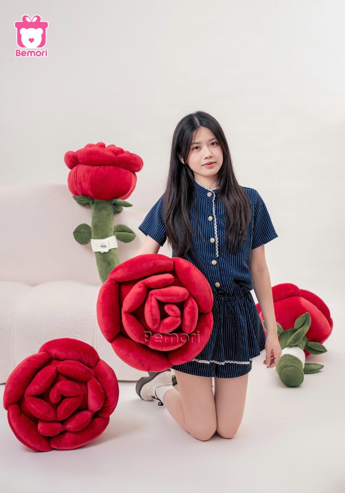 Hoa hồng khổng lồ: cánh cửa mở vào chuyện tình lãng mạn