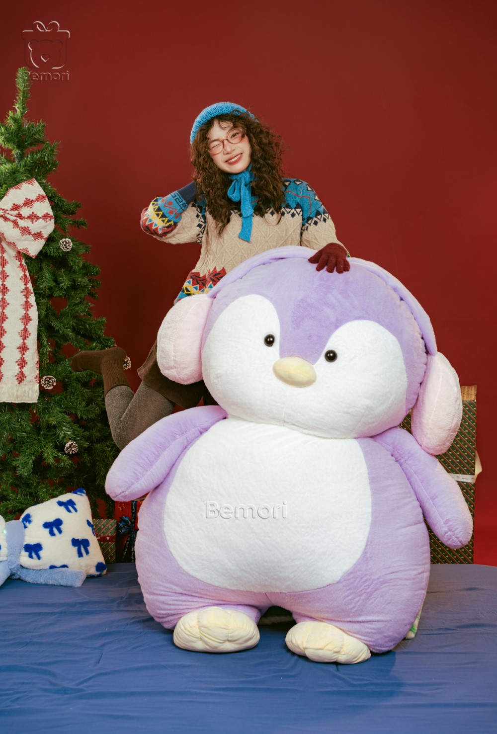 Cánh cụt bông làm tan chảy mọi giá băng mùa đông