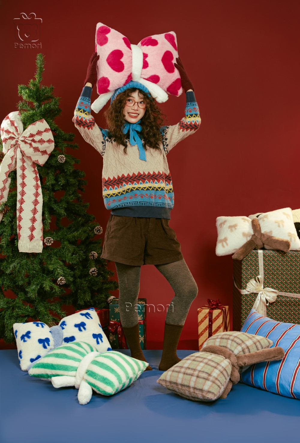 Gối tựa nơ: điểm tựa êm ái cho những đêm Noel