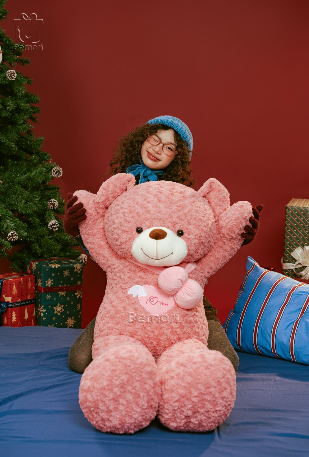 Trao gửi yêu thương: những món quà noel ngọt ngào nhất