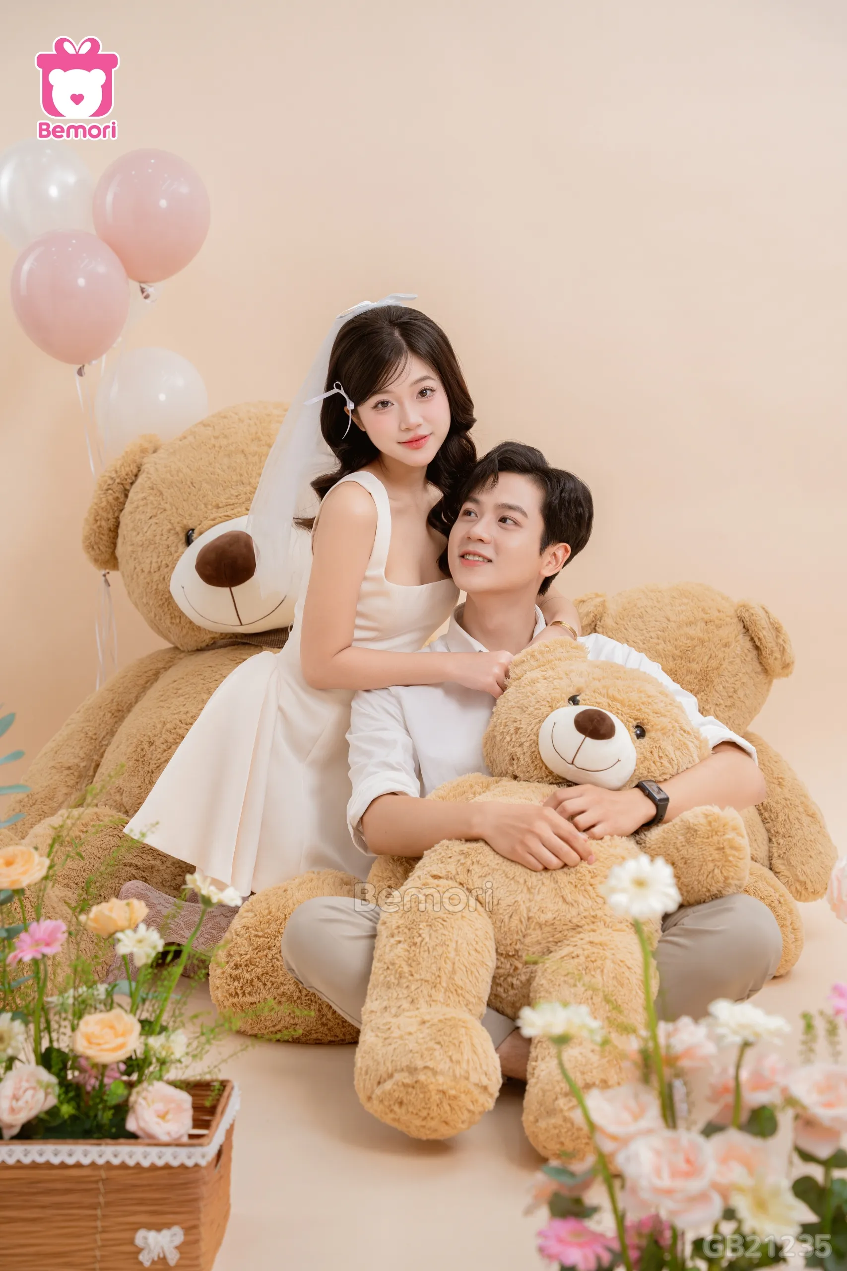 Tình yêu viên mãn với lời cầu hôn bằng gấu Teddy