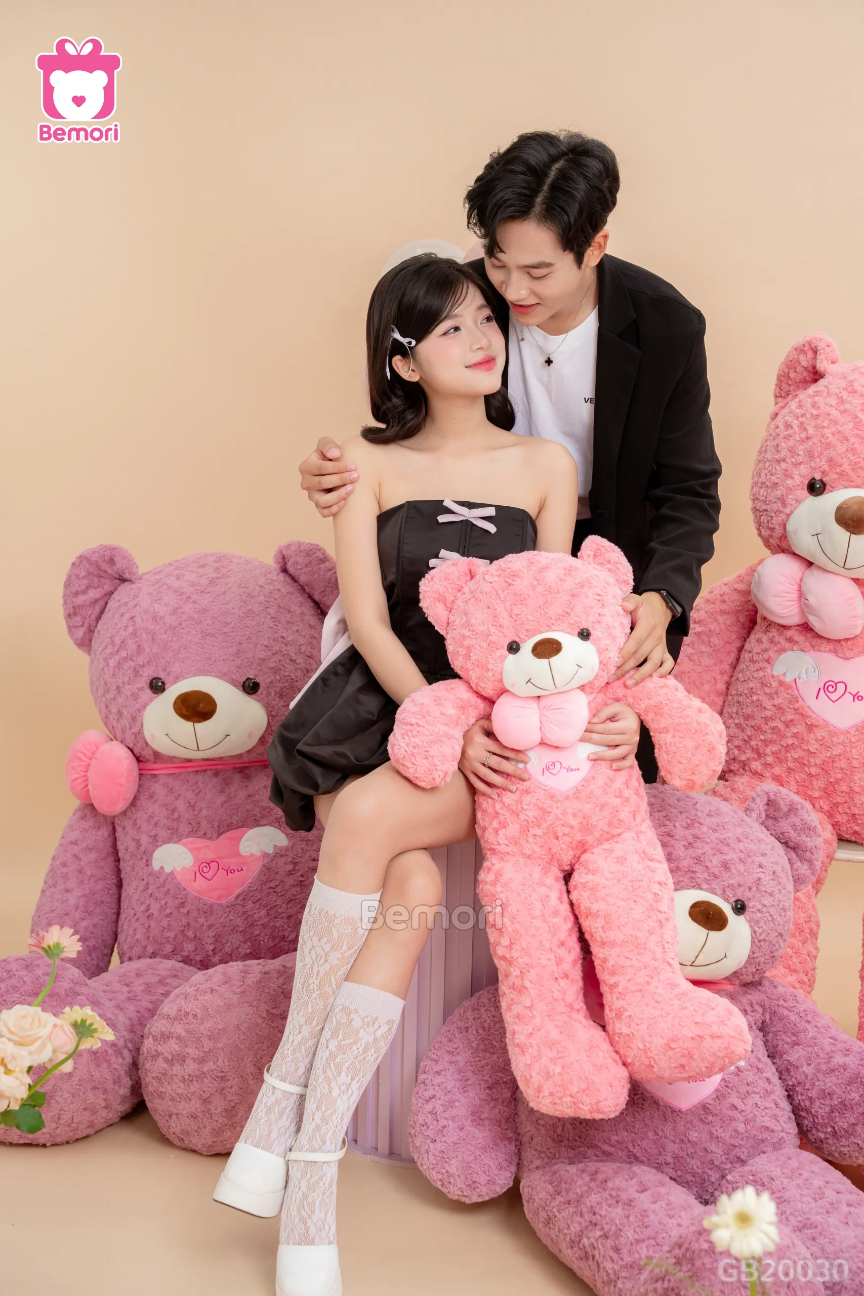 Tình yêu nở rộ cùng Teddy Angel