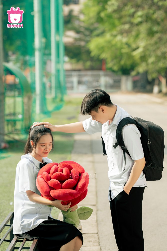 Tặng em một đóa hoa, giữ lại thanh xuân của chúng ta
