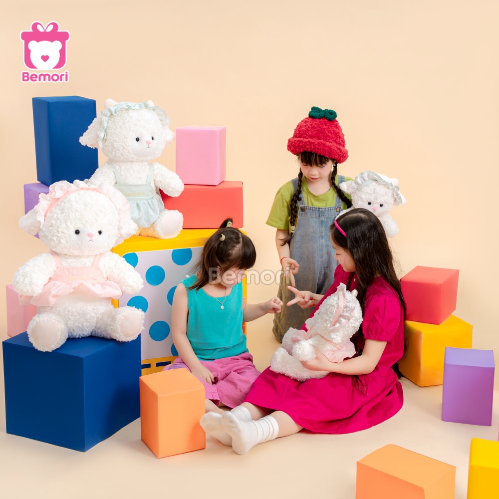 Cừu bông lan tỏa yêu thương và hạnh phúc cho bé