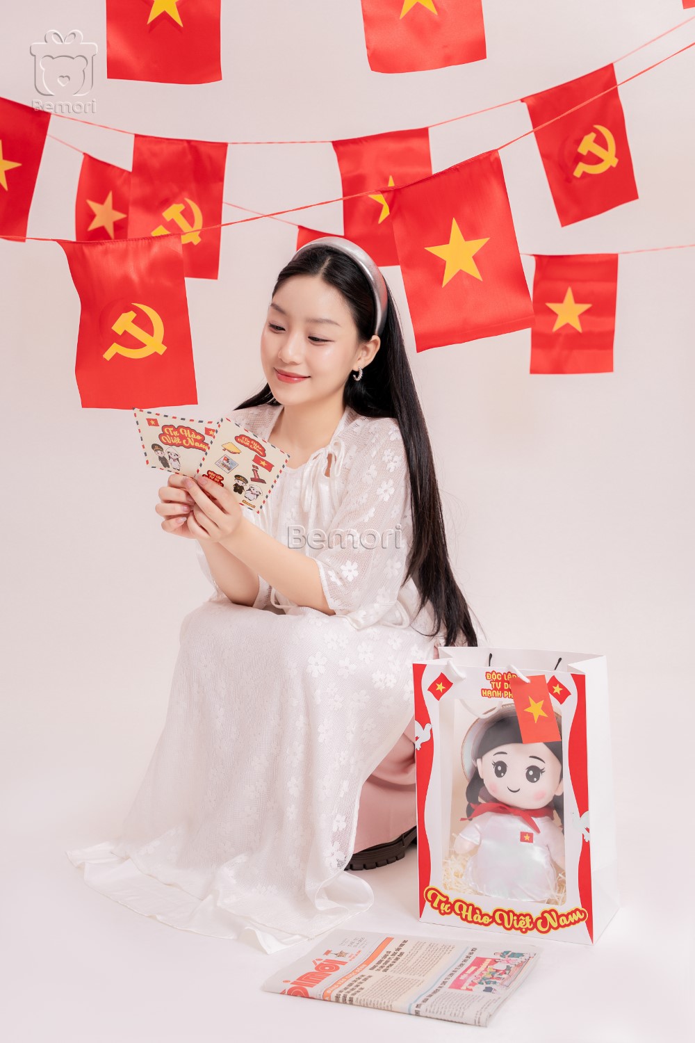 Gấu bông cô gái Việt Nam