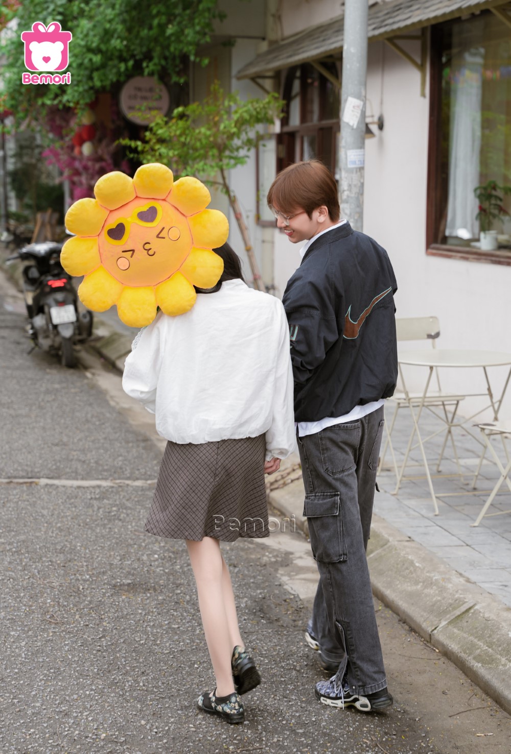 Mùa yêu khởi đầu bằng sắc vàng của hoa hướng dương bông