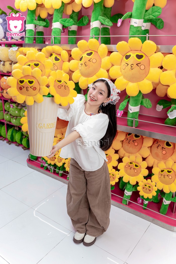 Phiên chợ mùa hè với hoa bông nở rộ