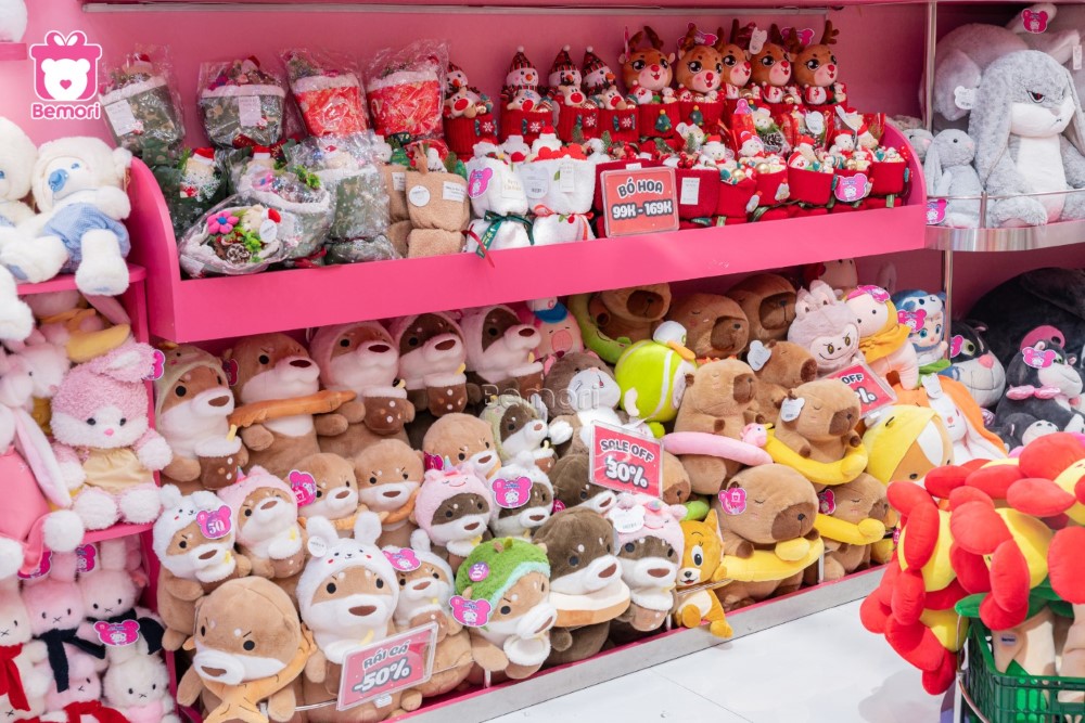 Cả gấu bông Capybara và Raisca hot trend cũng sale off