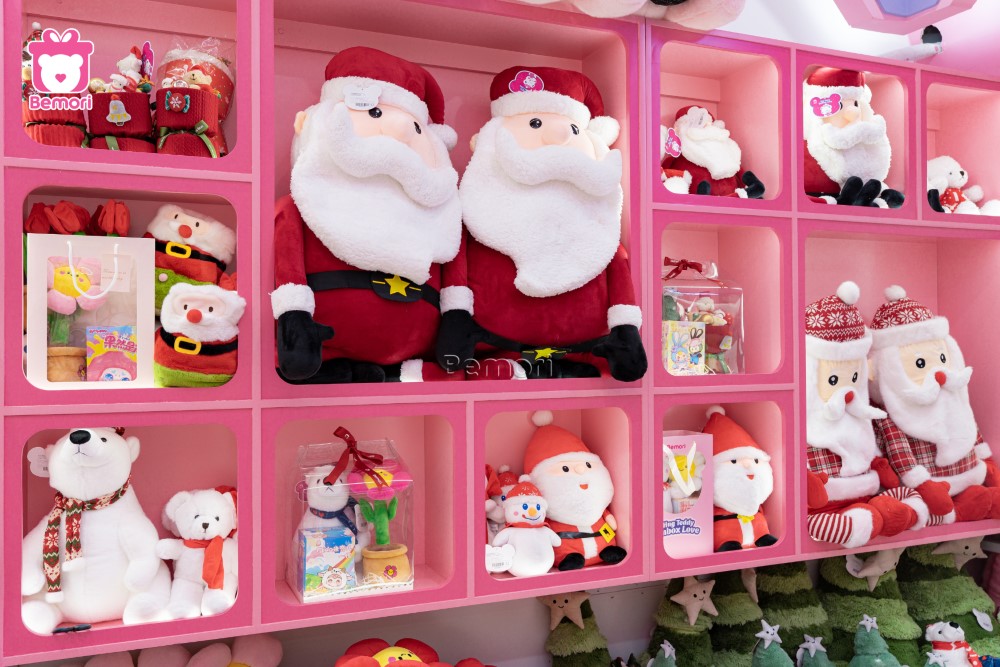 Gấu bông đủ kích cỡ làm quà Giáng sinh cho mọi người