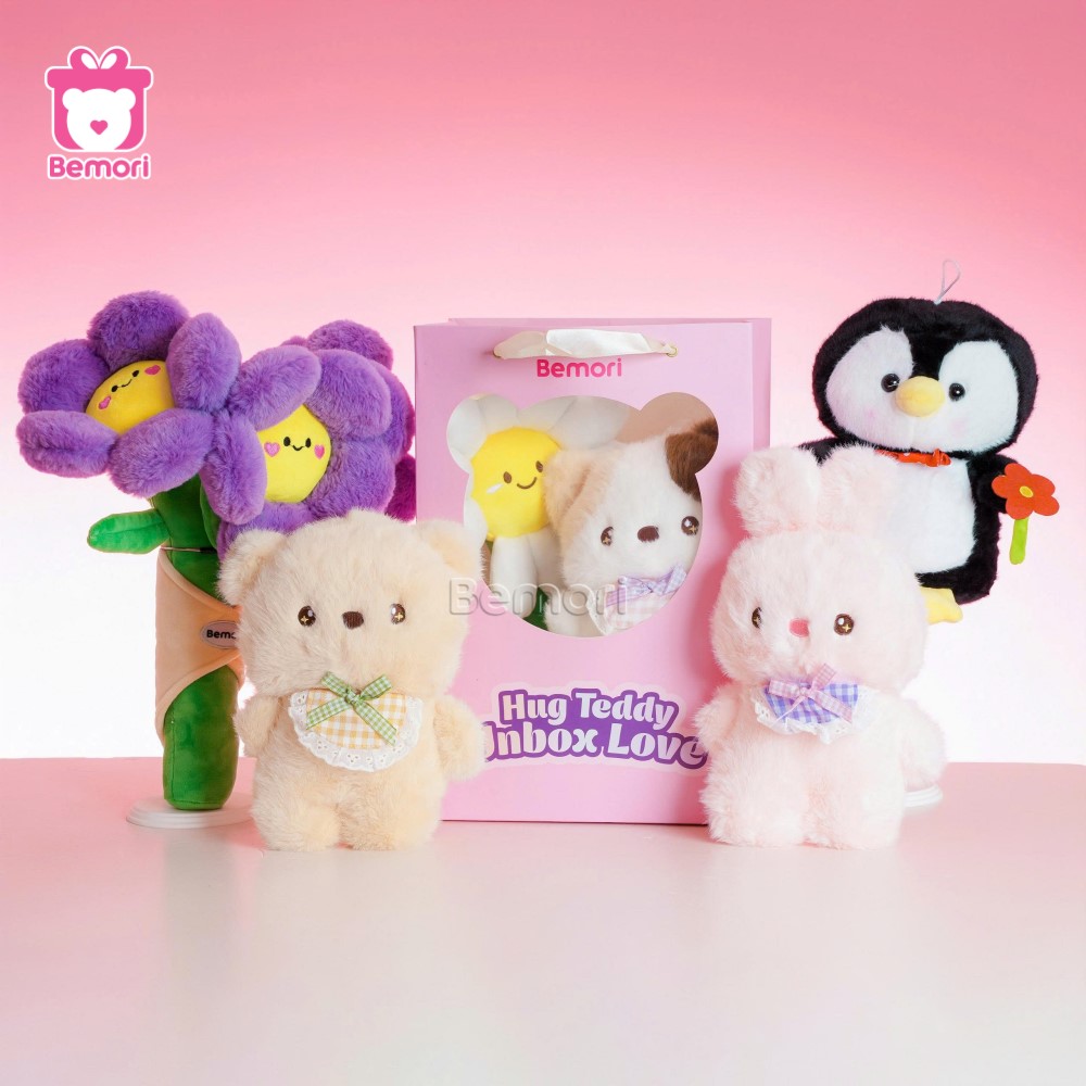 Nhiều công ty chọn combo hoa và gấu bông làm quà tặng 8/3 cho nhân viên nữ