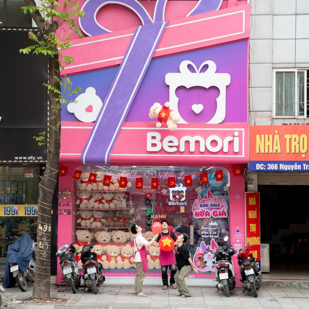 Cửa hàng Bemori hân hoan trong niềm vui chung của cả nước