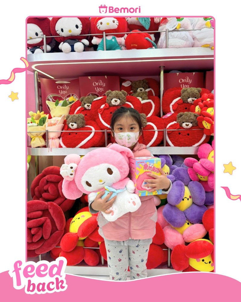 Những vị khách đầu tiên khai xuân tại shop gấu bông Bemori