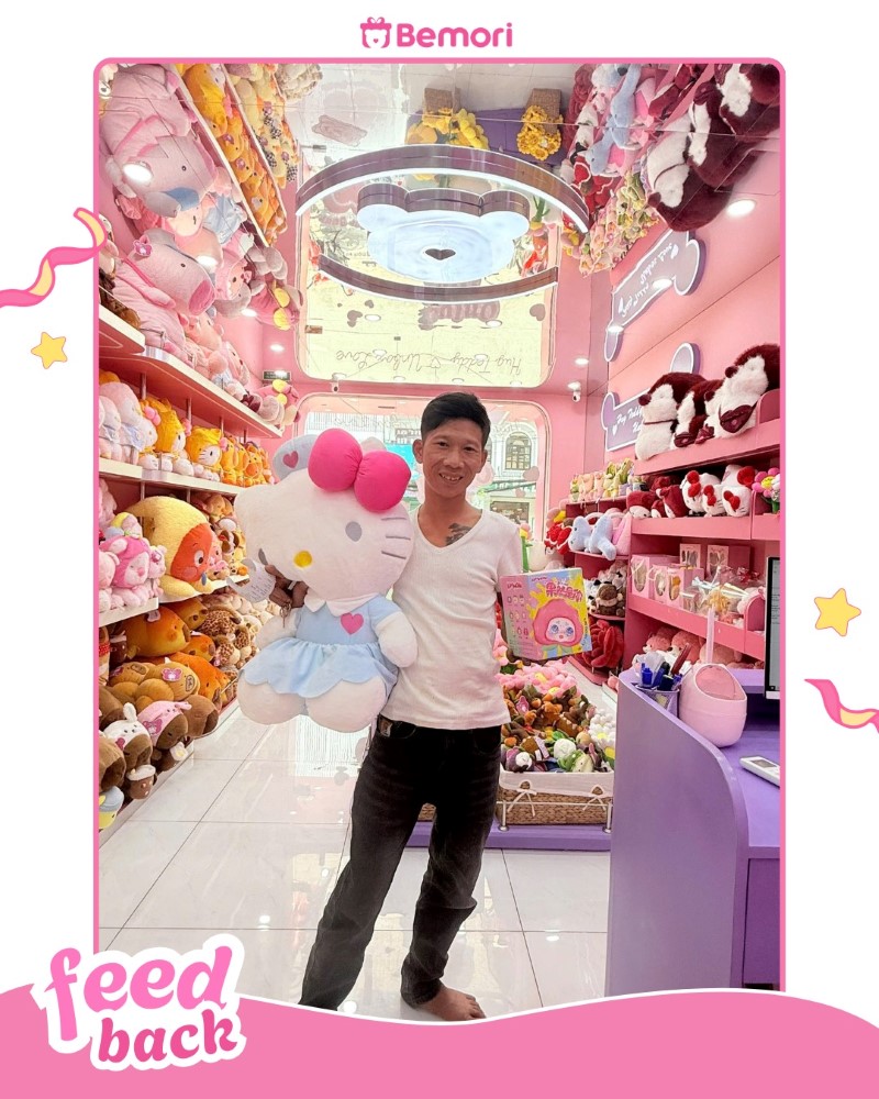 Những vị khách đầu tiên khai xuân tại shop gấu bông Bemori