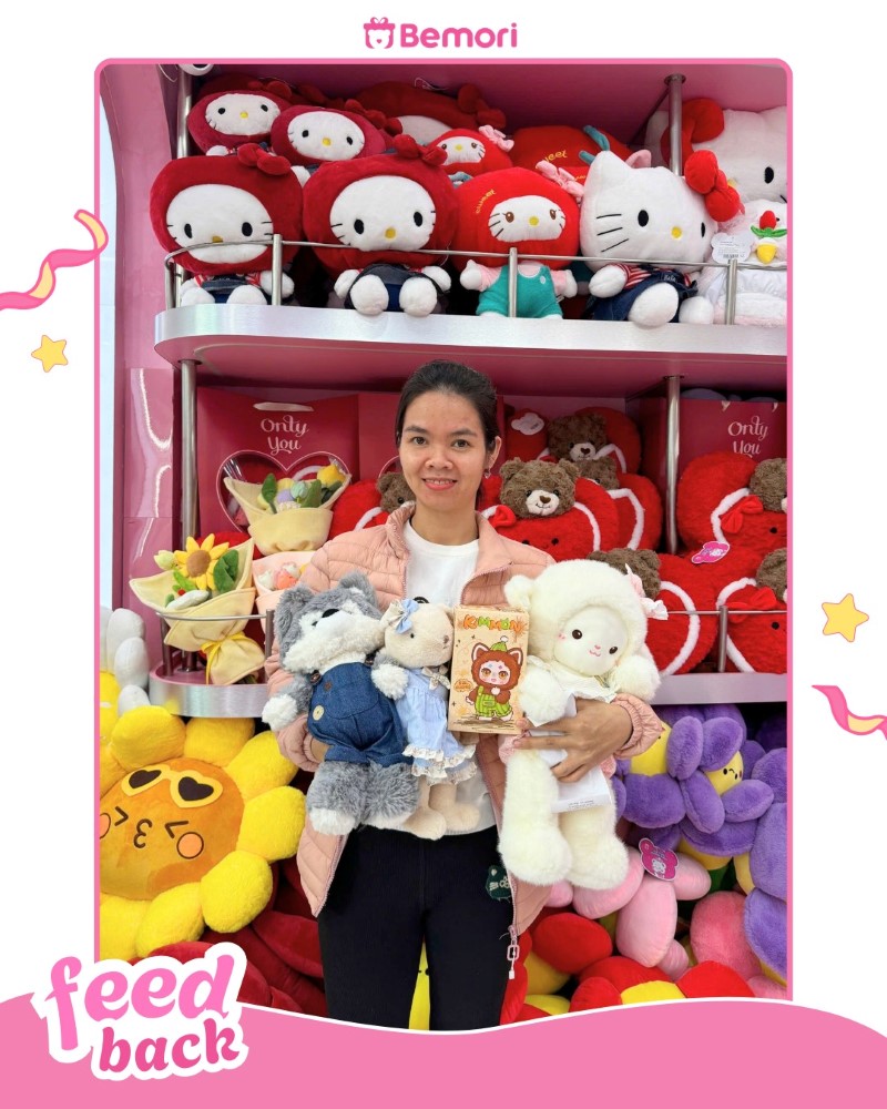 Những vị khách đầu tiên khai xuân tại shop gấu bông Bemori