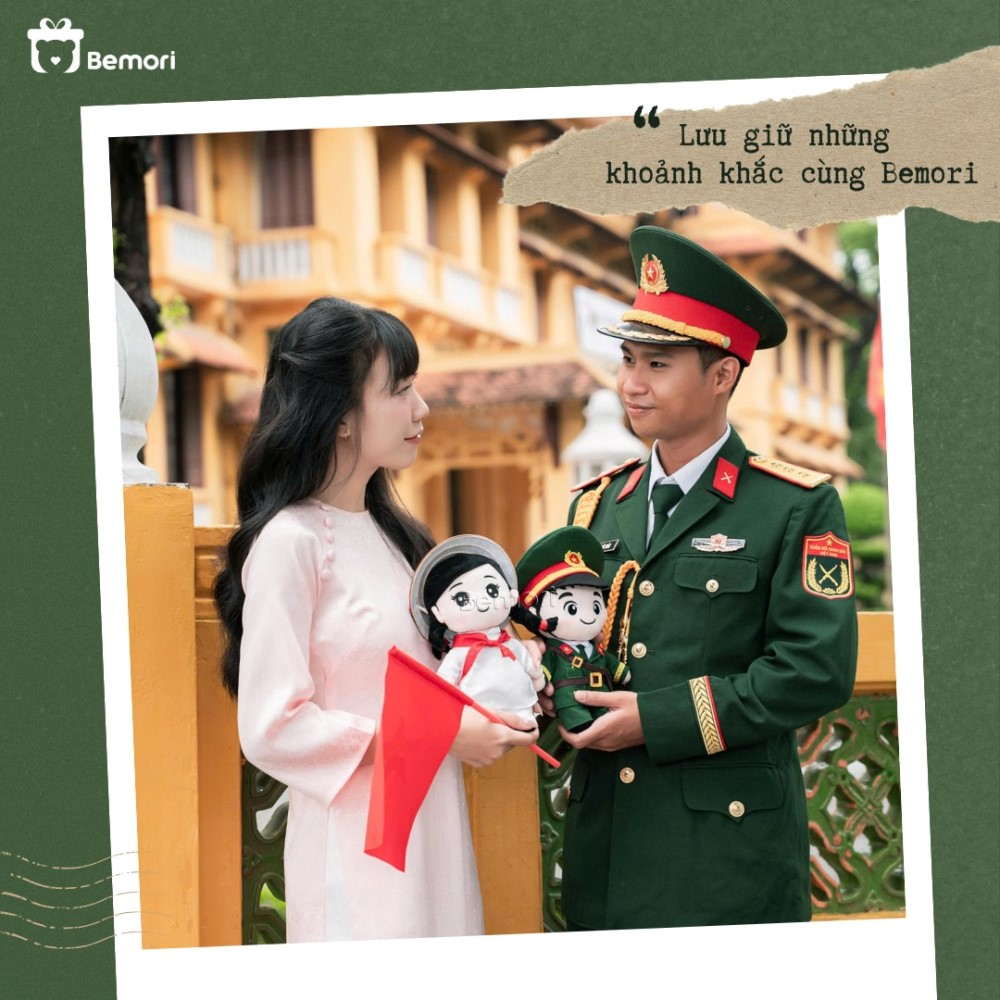 Khoảnh khắc đáng yêu của người lính và nàng hậu phương