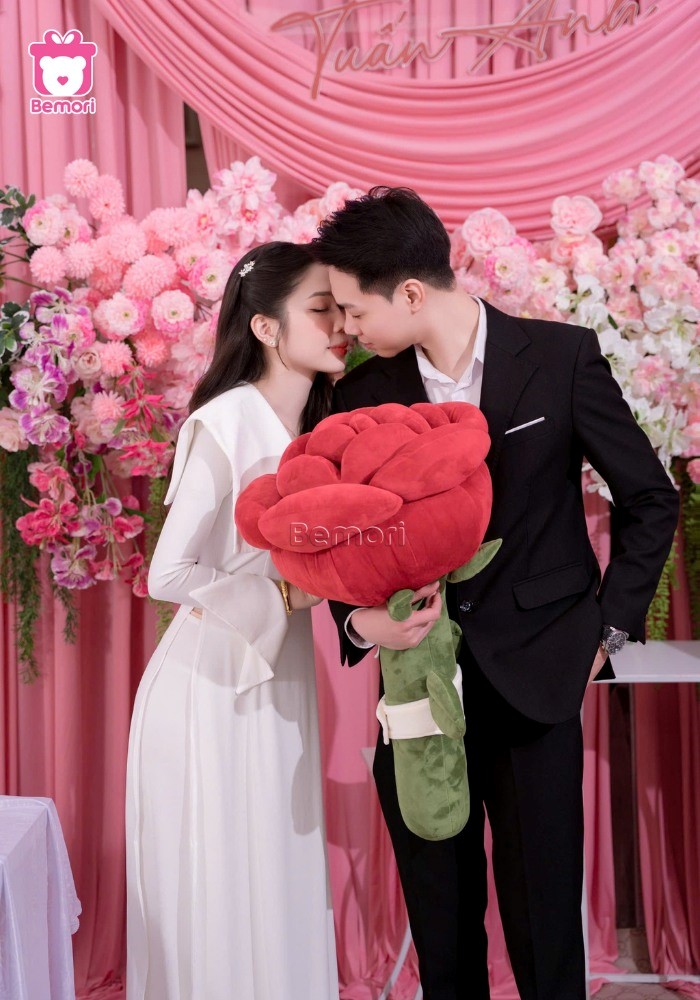 Bông hồng khổng lồ: Bó hoa cưới đặc biệt