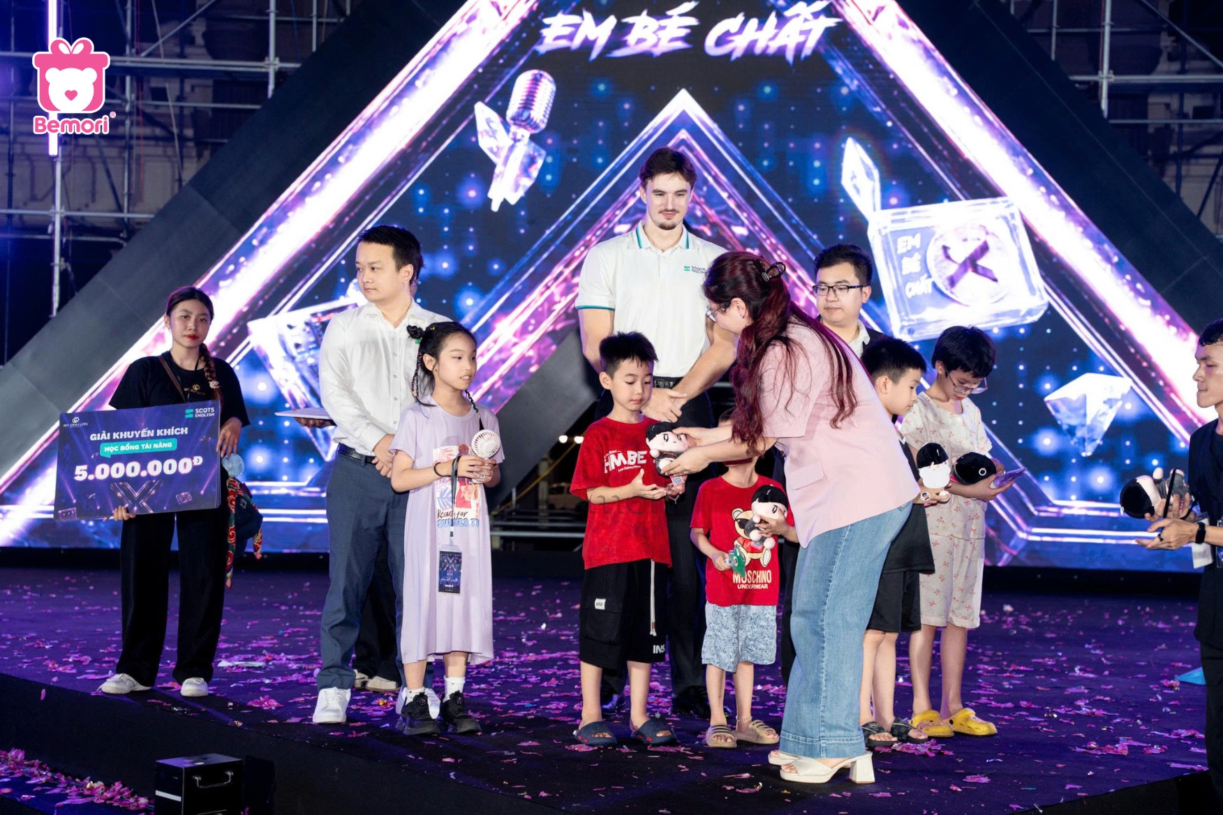 Món quà gấu bông Bemori là lời khích lệ các bé chăm ngoan học giỏi