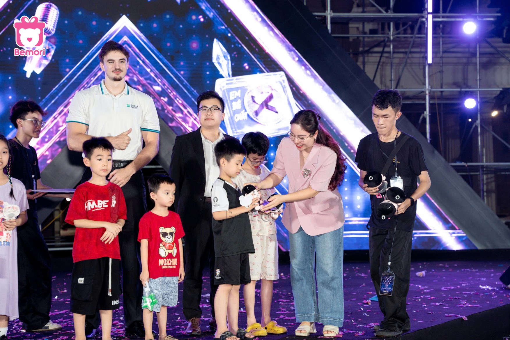 Món quà gấu bông Bemori là lời khích lệ các bé chăm ngoan học giỏi