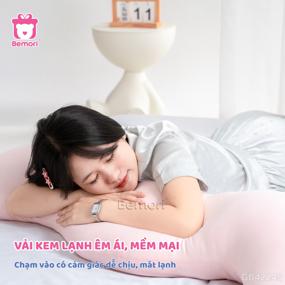 Gối Ôm Kem Lạnh Dáng Sóng chạm là thích nhờ chất vải mát lạnh