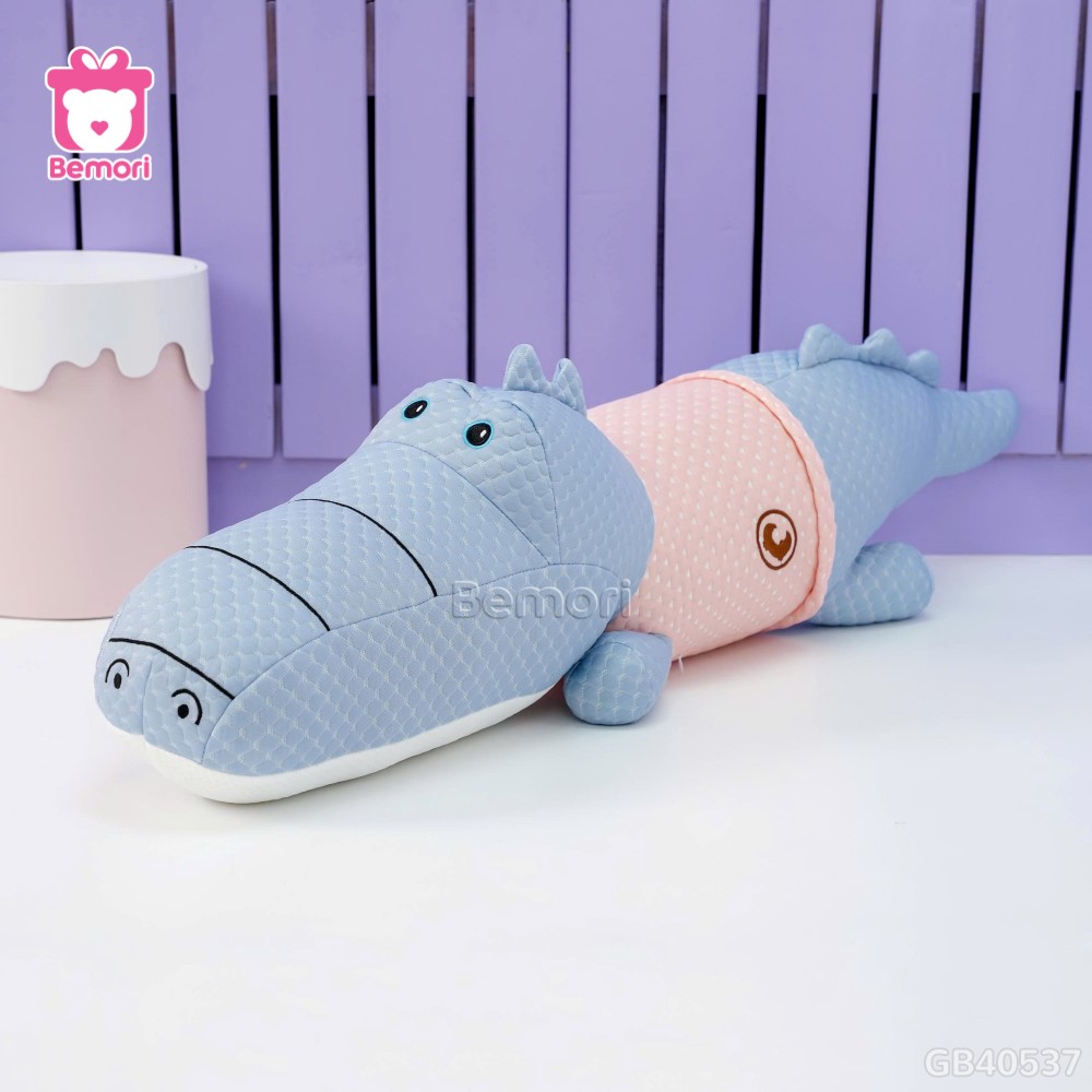 Gối Ôm Lạnh Cá Sấu Mặc Áo