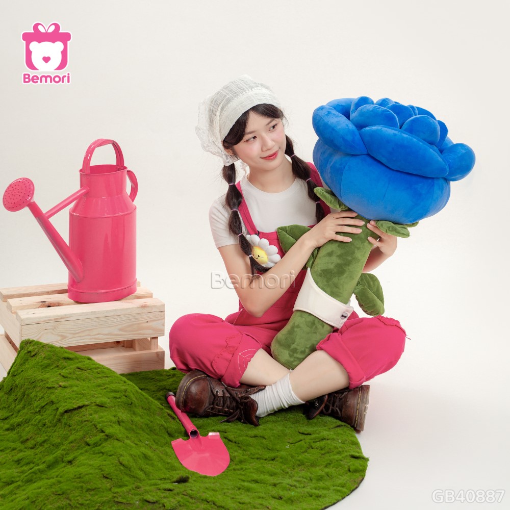 Bông Hoa Hồng Khổng Lồ xanh khiến nàng phải lòng anh