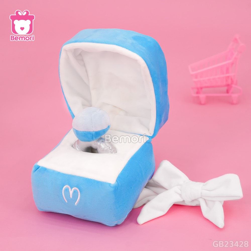 Hộp Nhẫn Bông màu xanh biểu tượng cho tình yêu thủy chung