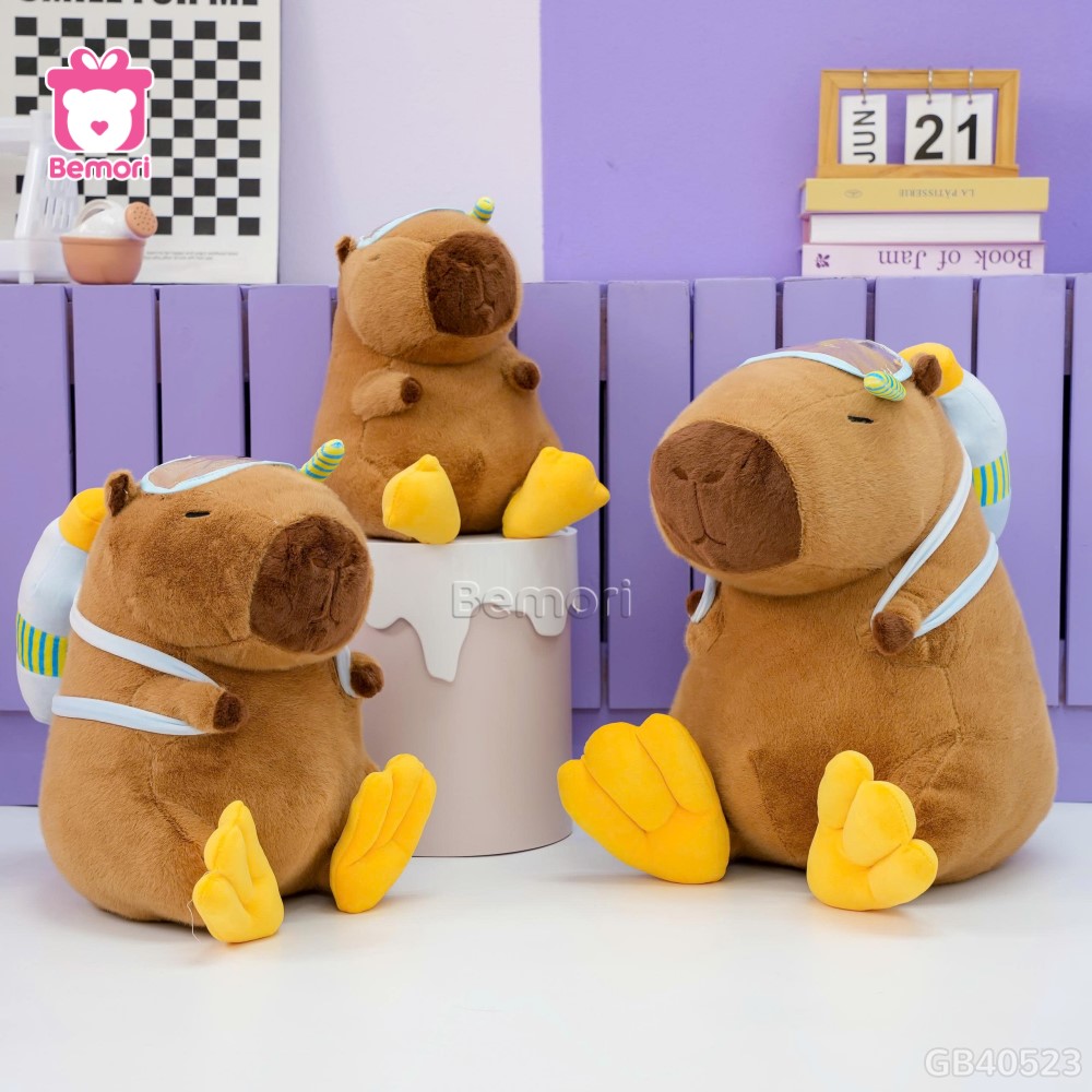 Crush bảo thích gấu bông lạ, tặng ngay Gấu Bông Capybara Chân Vịt