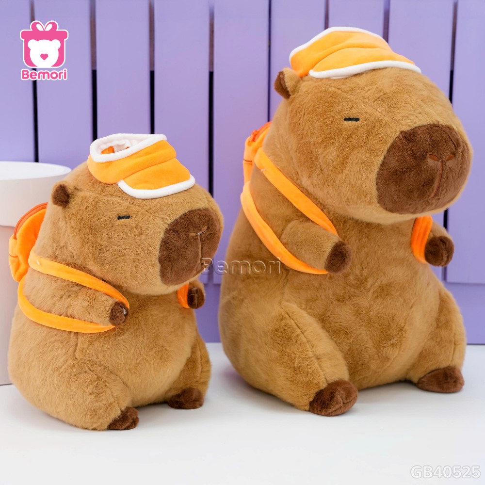 Gấu Bông Capybara Thể Thao Đeo Bóng