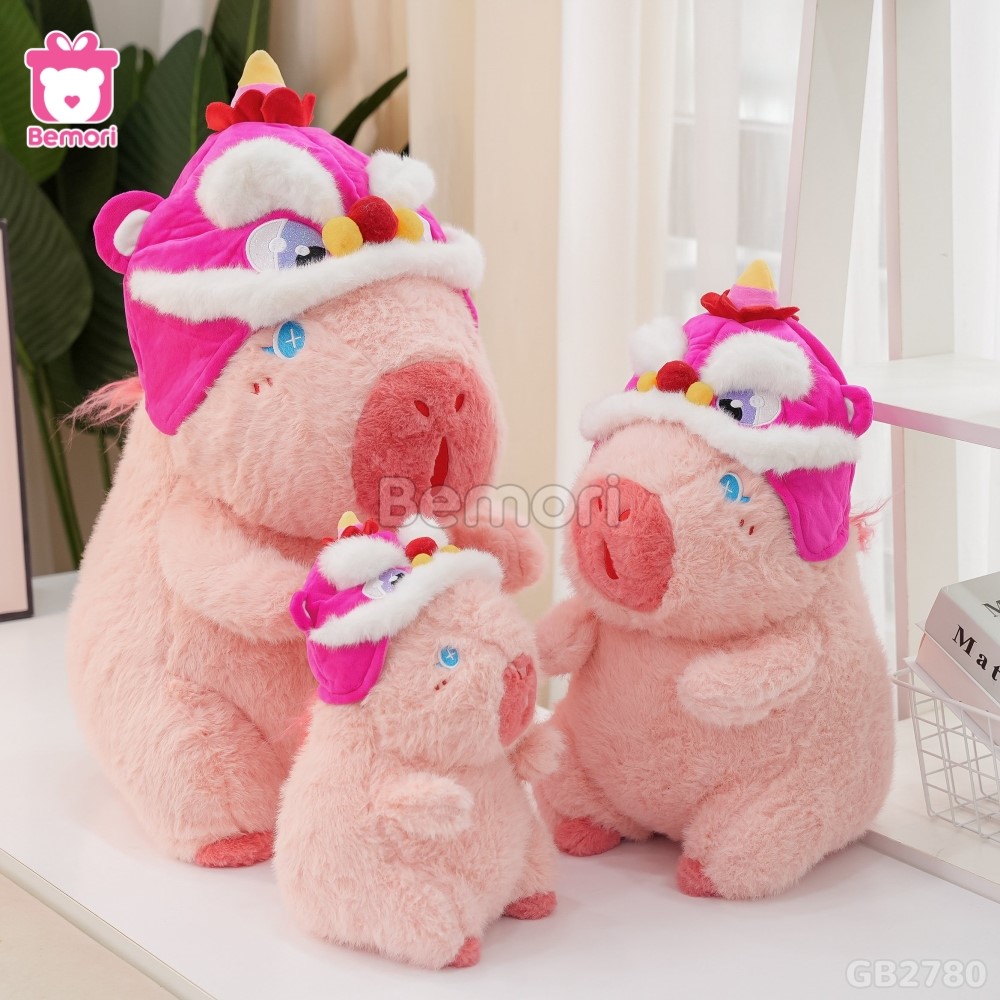 Gấu Bông Capybara Tóc Hồng Mũ Lân