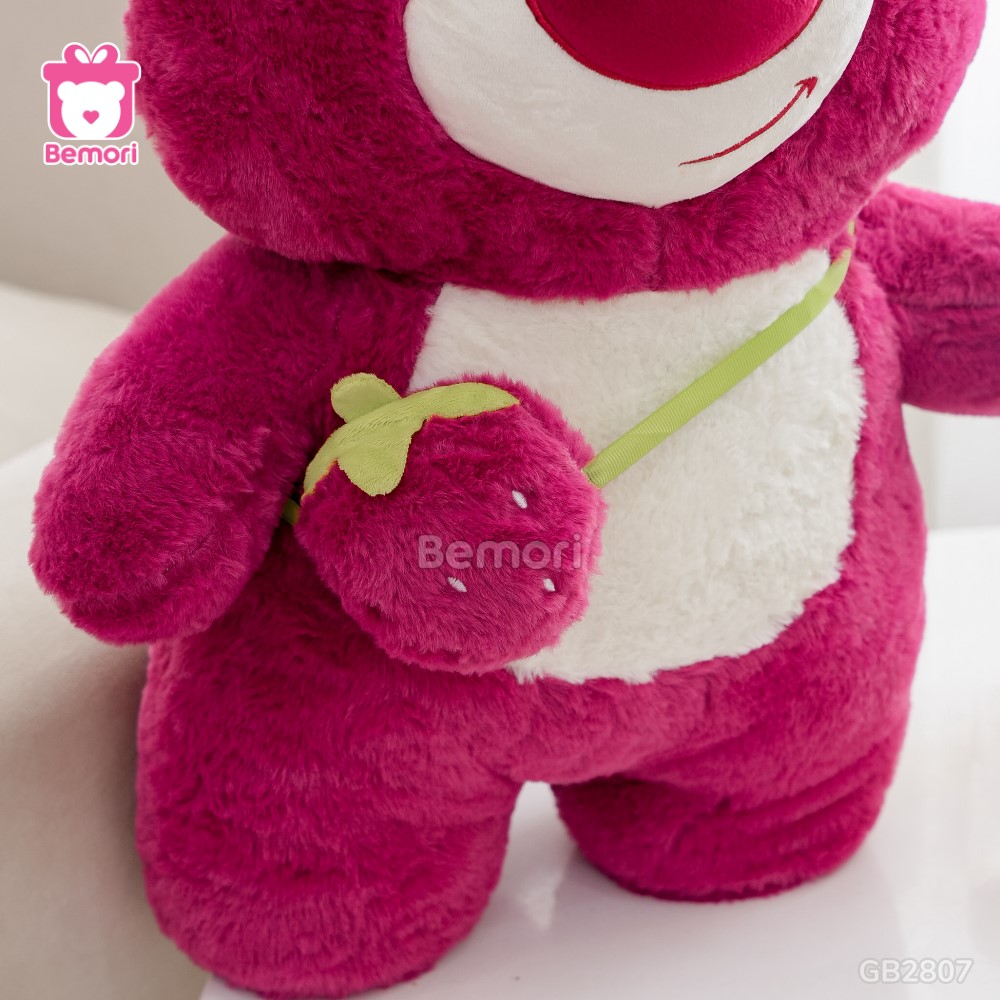 Gấu Bông Lotso Đứng Đeo Túi Dâu đường may chắc chắn, tỉ mỉ