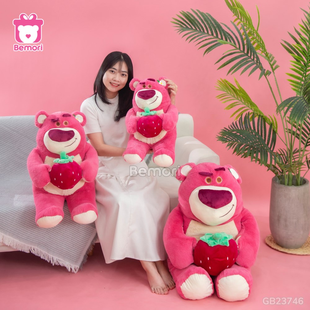 Gấu Bông Lotso Mịn Ngồi Ôm Dâu có 3 size