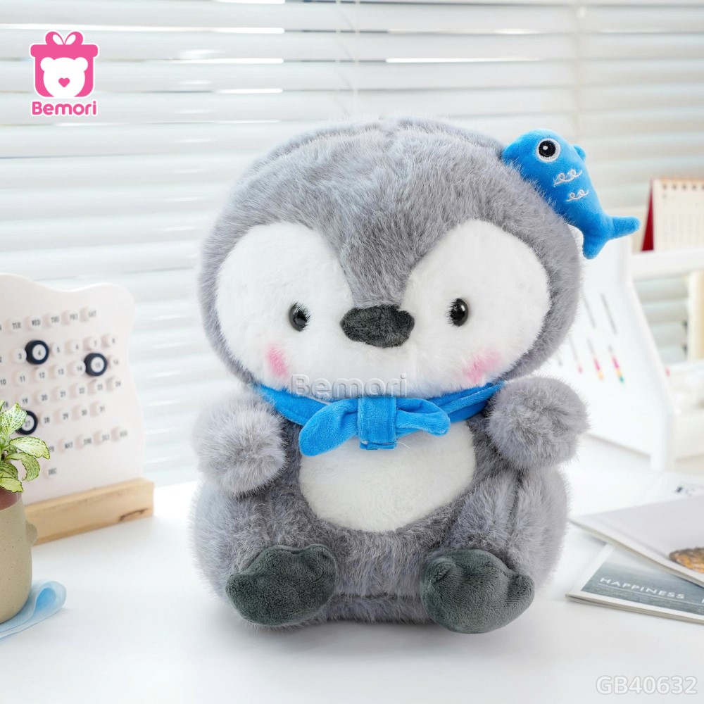 Cánh Cụt Bông Quàng Khăn Đội Cá