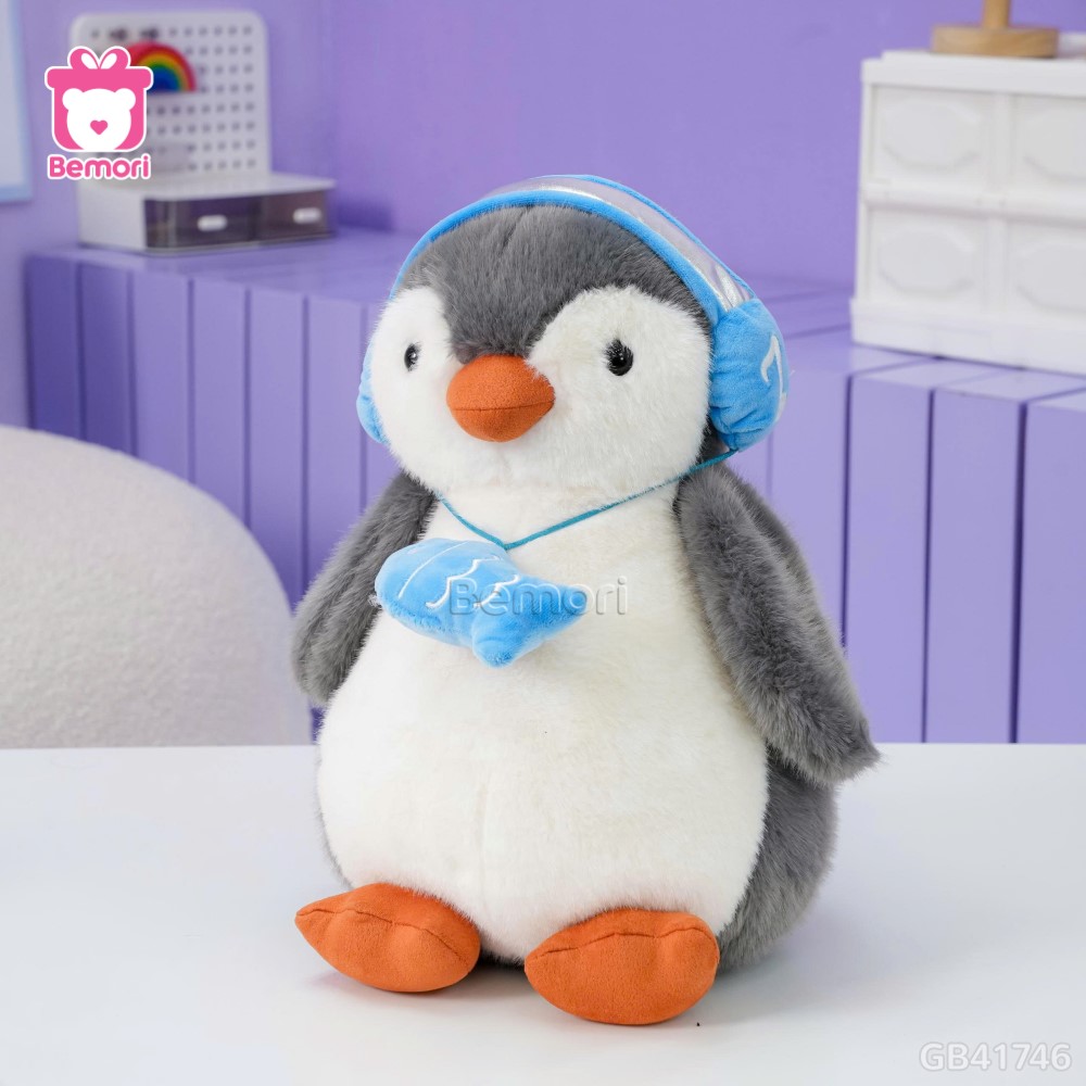 Cánh Cụt Bông Winter Đeo Tai Nghe