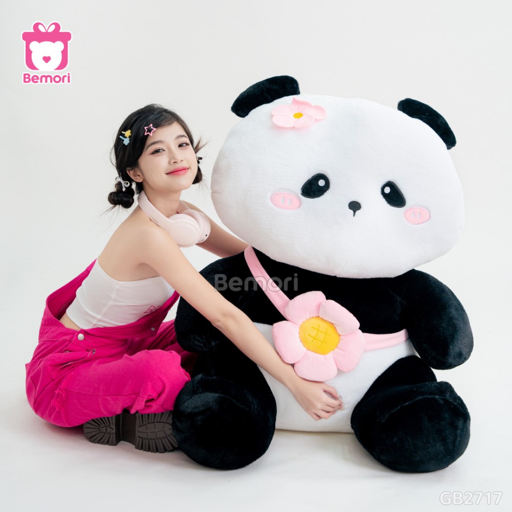 Gấu Trúc Bông Đeo Túi Hoa